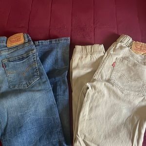 2 Levi’s
